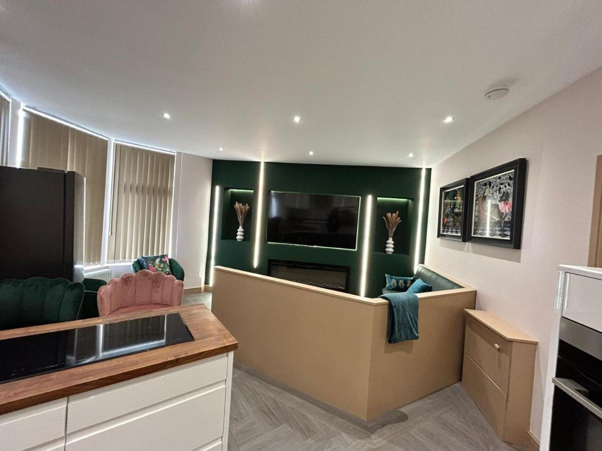 בלקפול Strawberry Fields Suite By Sasco Apartments מראה חיצוני תמונה